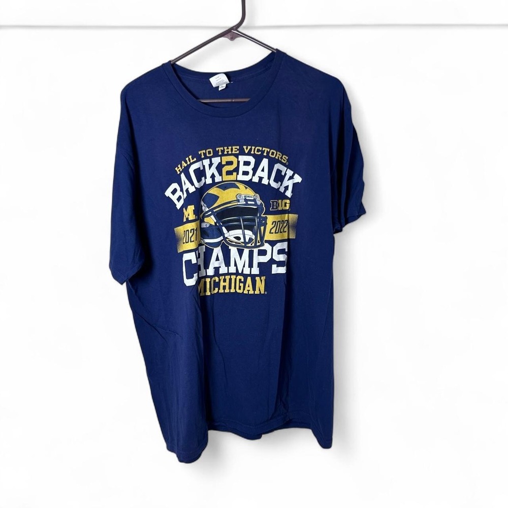 Michigan Wolverines navy blue back to back champs tee Size XXL #wolverines #ncaa